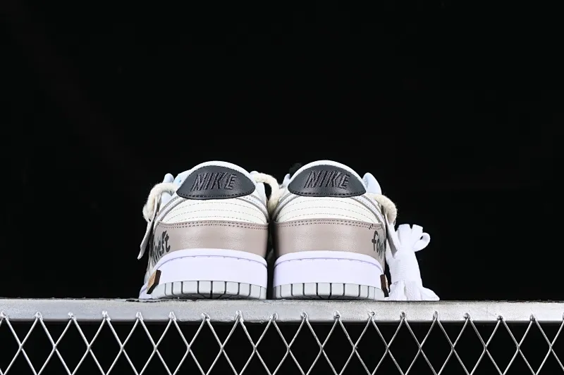 All Categories Nk SB Dunk Series Nk SB Dunk Low Low-top sneakers Customized large box Nk Dunk Low Panda Prank-Jungle Crossing Forest Fruit SB strap low-top casual sneakers DV0831-101